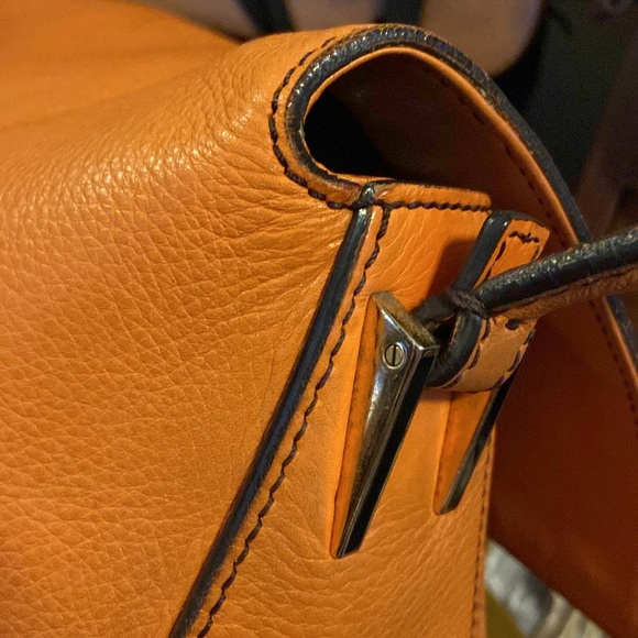 Fendi Big mamma forever leather baguette flap bag orange🍊black gold enamel - Picture 6 of 16